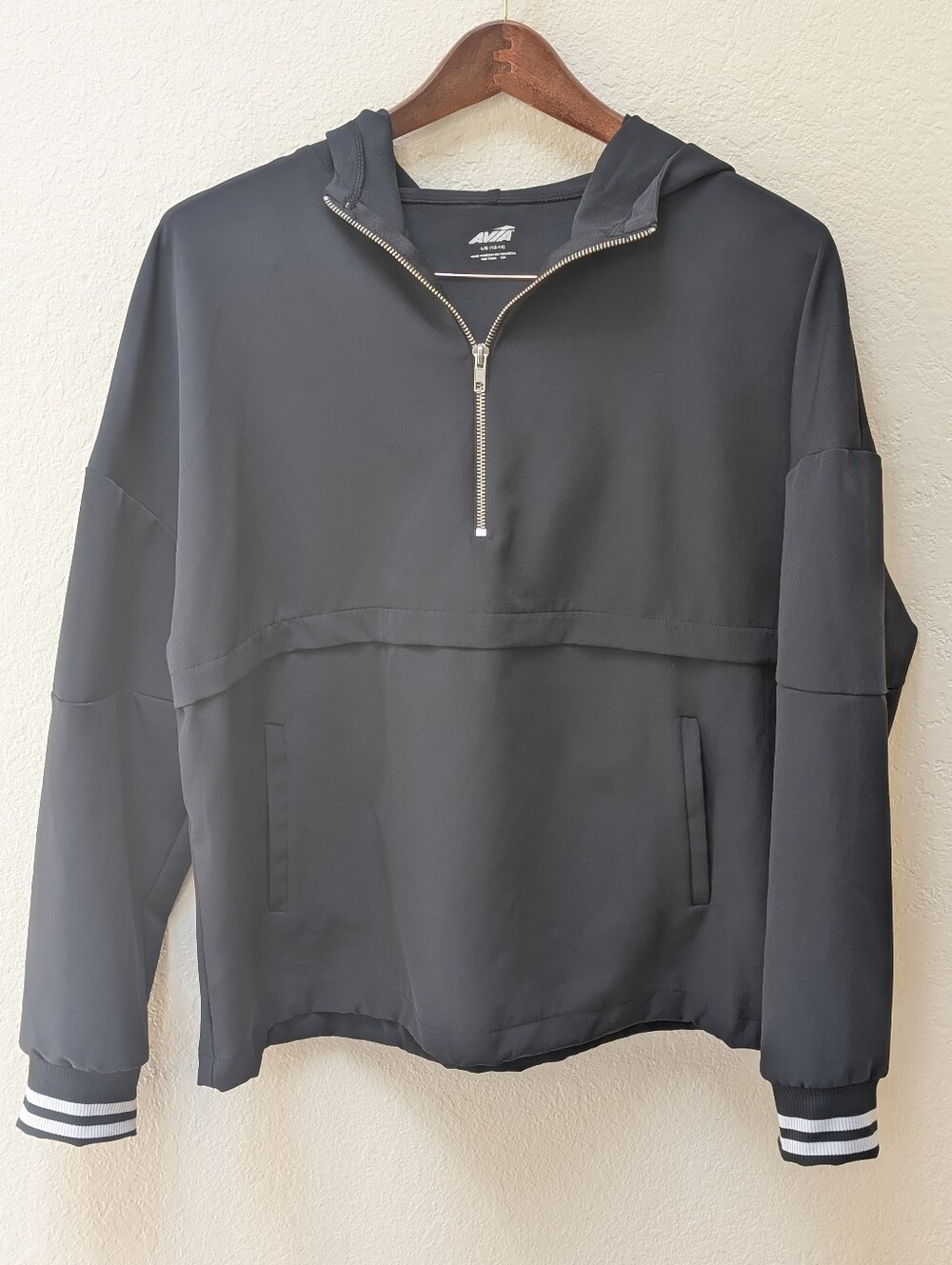 Avia Black Half-zip Pullover Hoodie W/ Striped Cuffs. Lightweight. Size Large